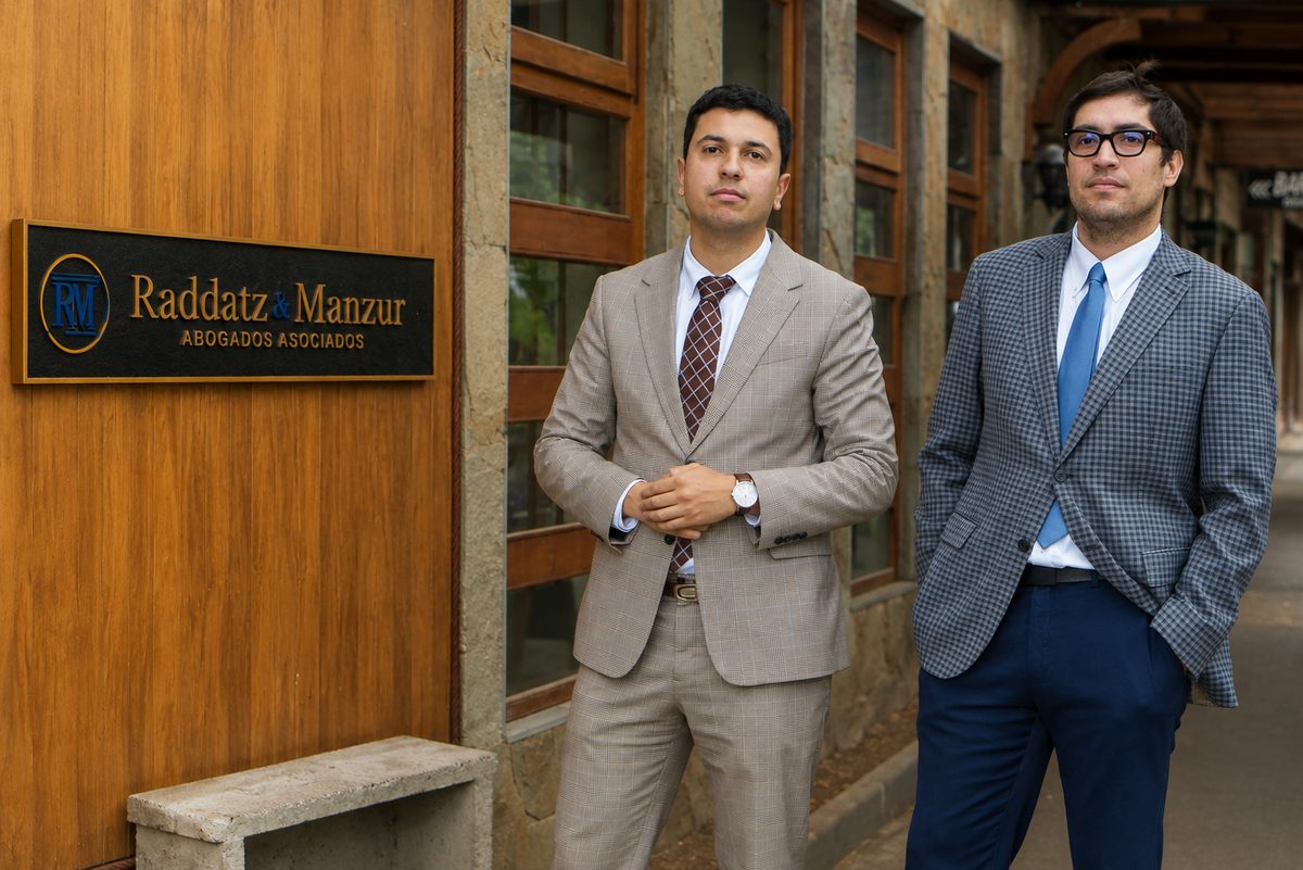 Fotografía 1 — Equipo de Raddatz & Manzur Abogados Asociados en Villarrica